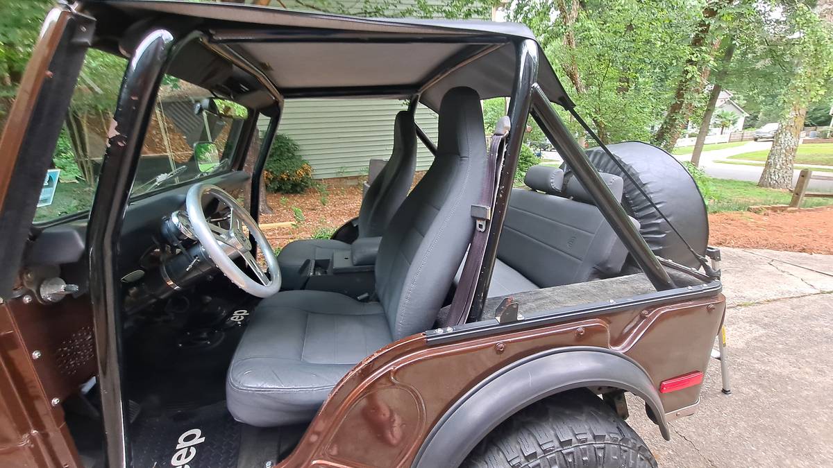 Jeep-Cj7-1976-brown-7