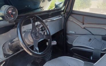 Jeep-Cj7-1977-black-2