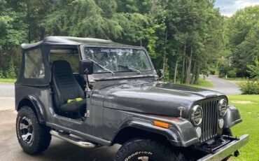 Jeep-Cj7-1983-grey