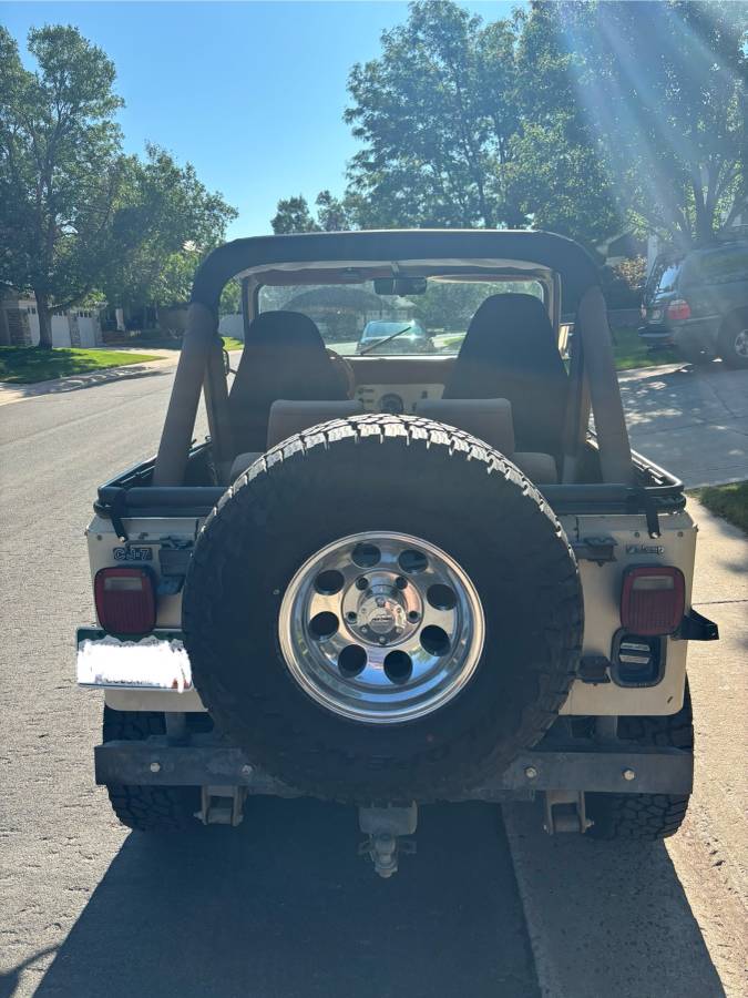 Jeep-Cj7-1984-brown-3