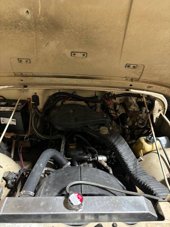 Jeep-Cj7-1984-brown-8