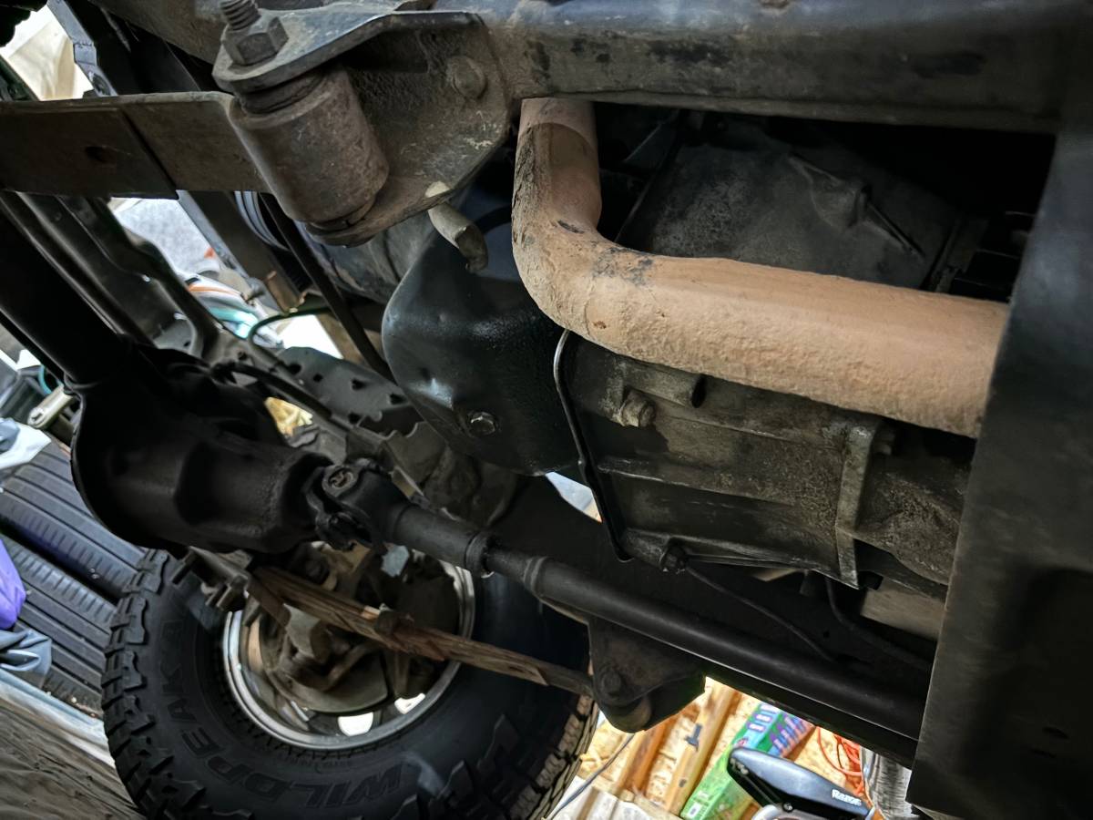 Jeep-Cj7-1984-brown-9