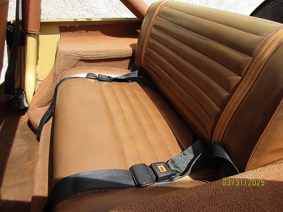 Jeep-Cj7-laredo-1981-yellow-19