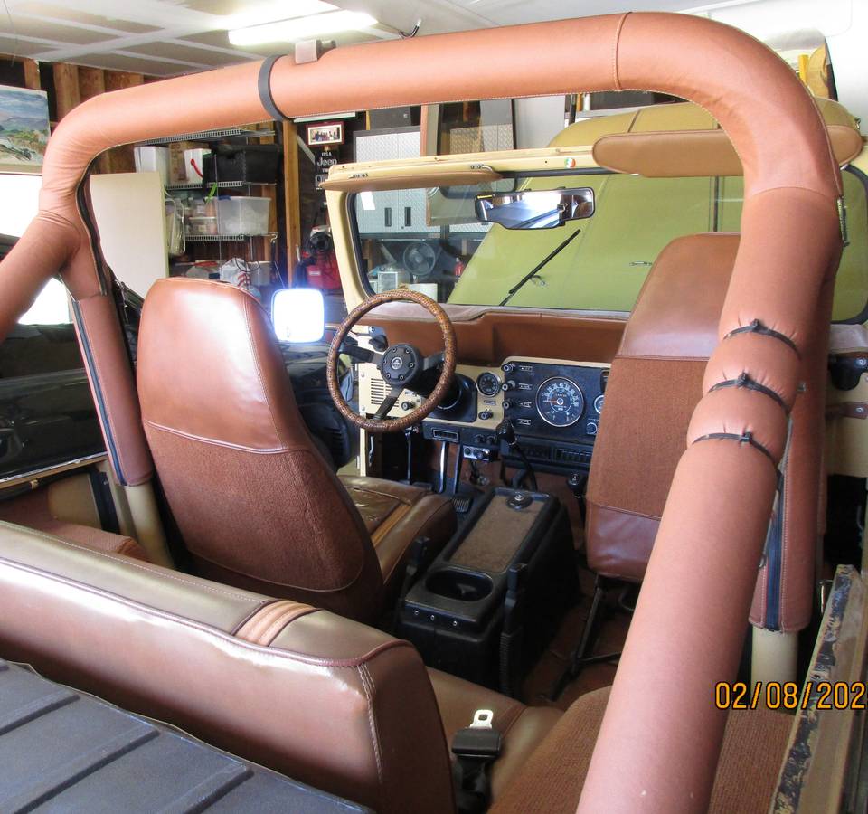 Jeep-Cj7-laredo-1981-yellow-23
