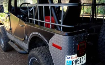 Jeep-Cj7-laredo-4x4-1980-black-1