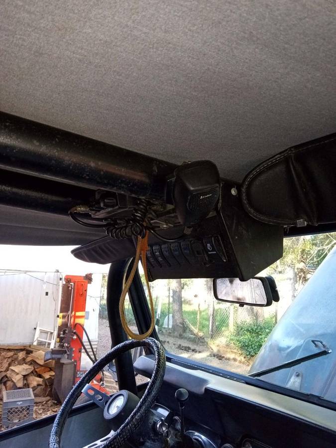 Jeep-Cj7-laredo-4x4-1980-black-10