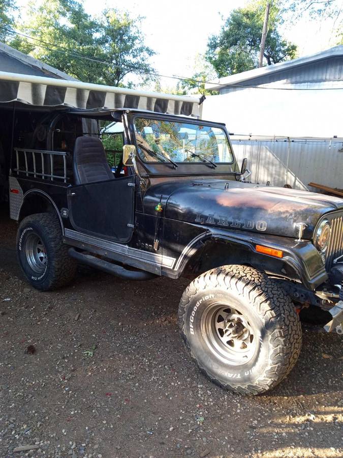 Jeep-Cj7-laredo-4x4-1980-black-11