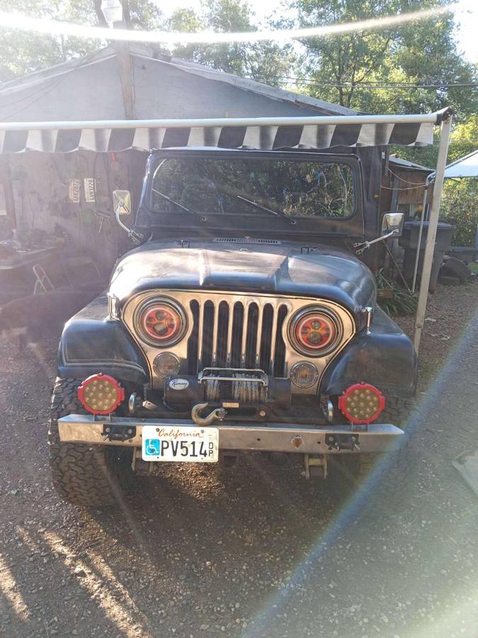Jeep-Cj7-laredo-4x4-1980-black-2