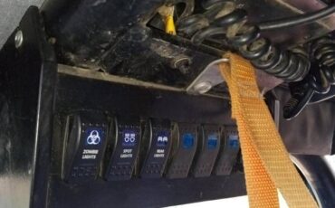 Jeep-Cj7-laredo-4x4-1980-black-4