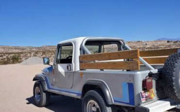 Jeep-Cj8-scrambler-1982-silver-3