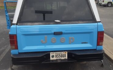 Jeep-Comanche-1990-12