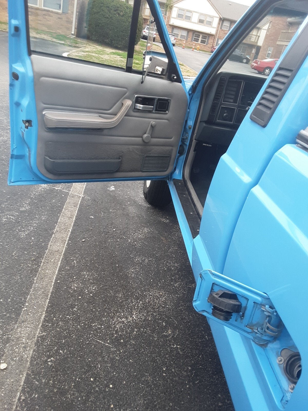 Jeep-Comanche-1990-15