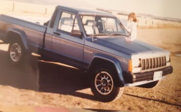Jeep-Comanche-1990-4