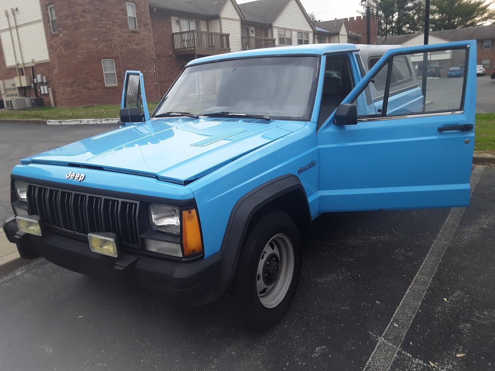 Jeep-Comanche-1990-5
