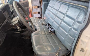 Jeep-Comanche-diesel-1986-3