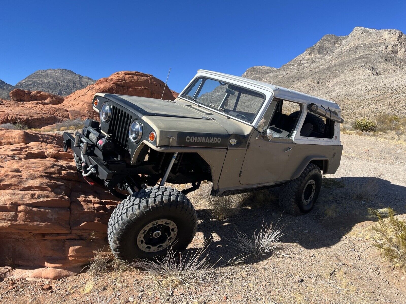 Jeep-Commando-1967-SUV-16
