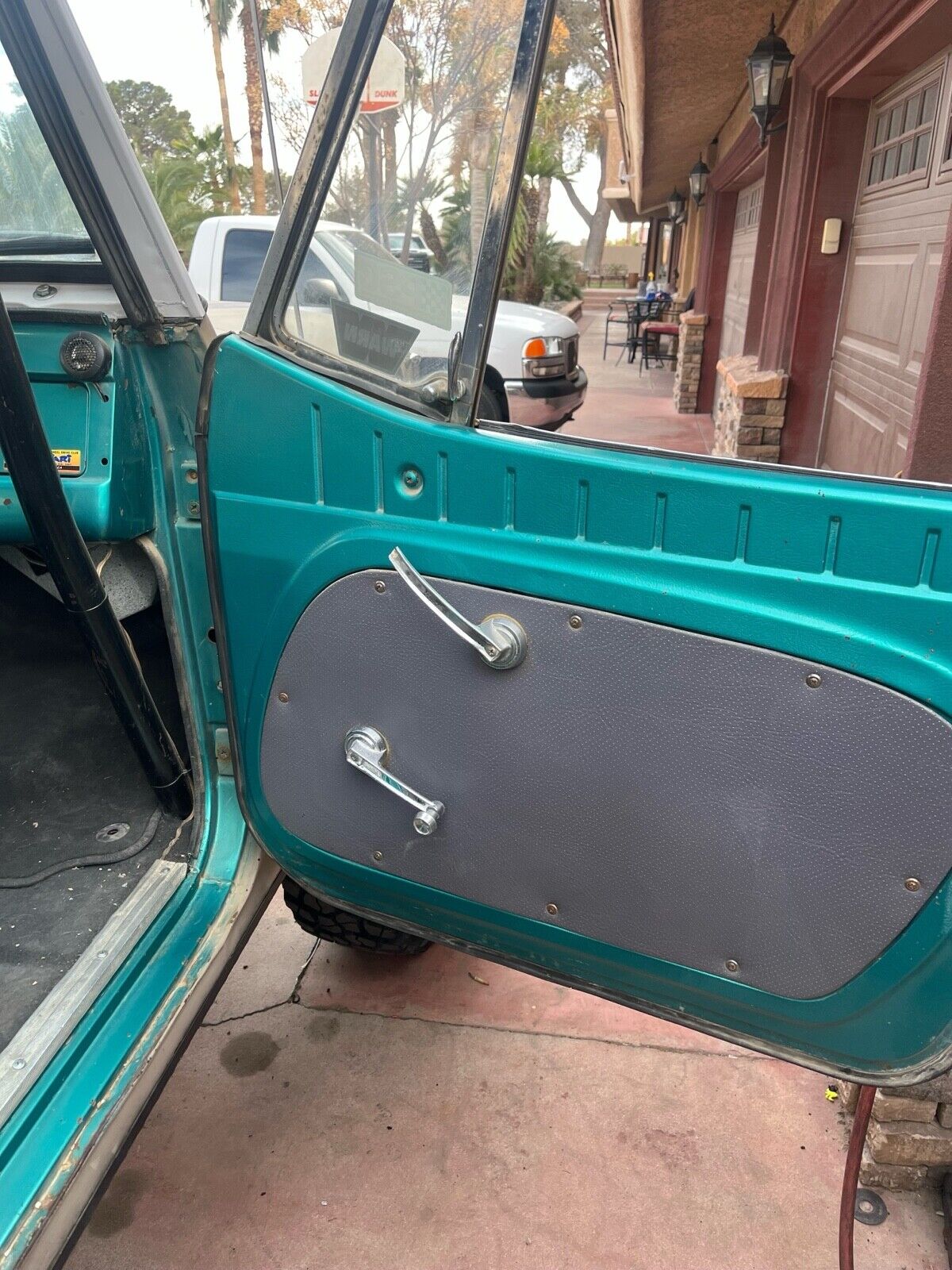 Jeep-Commando-1967-SUV-24