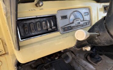 Jeep-Commando-1969-Convertible-11