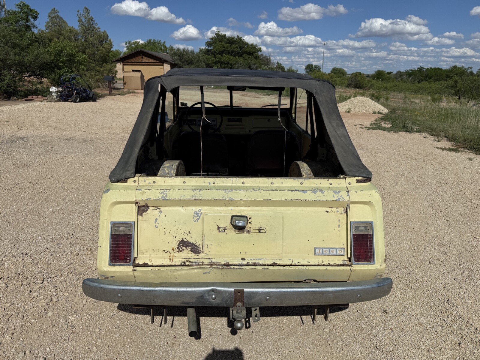 Jeep-Commando-1969-Convertible-4