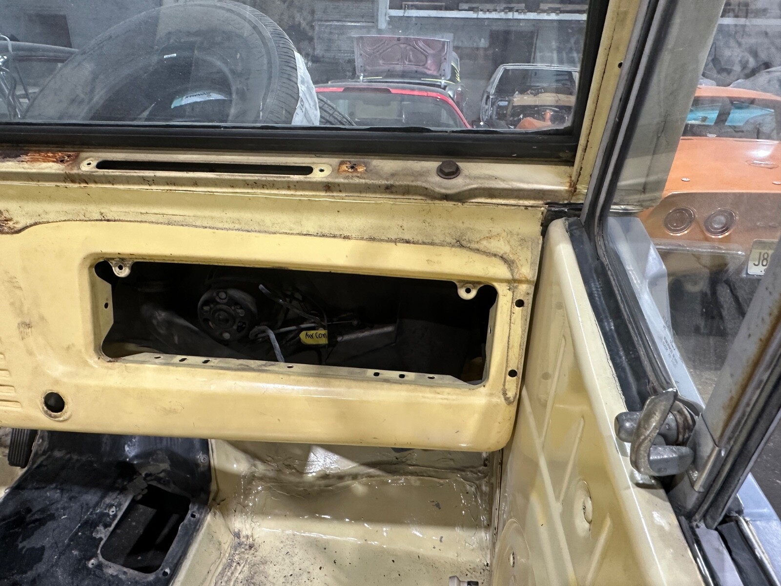 Jeep-Commando-1970-Convertible-11