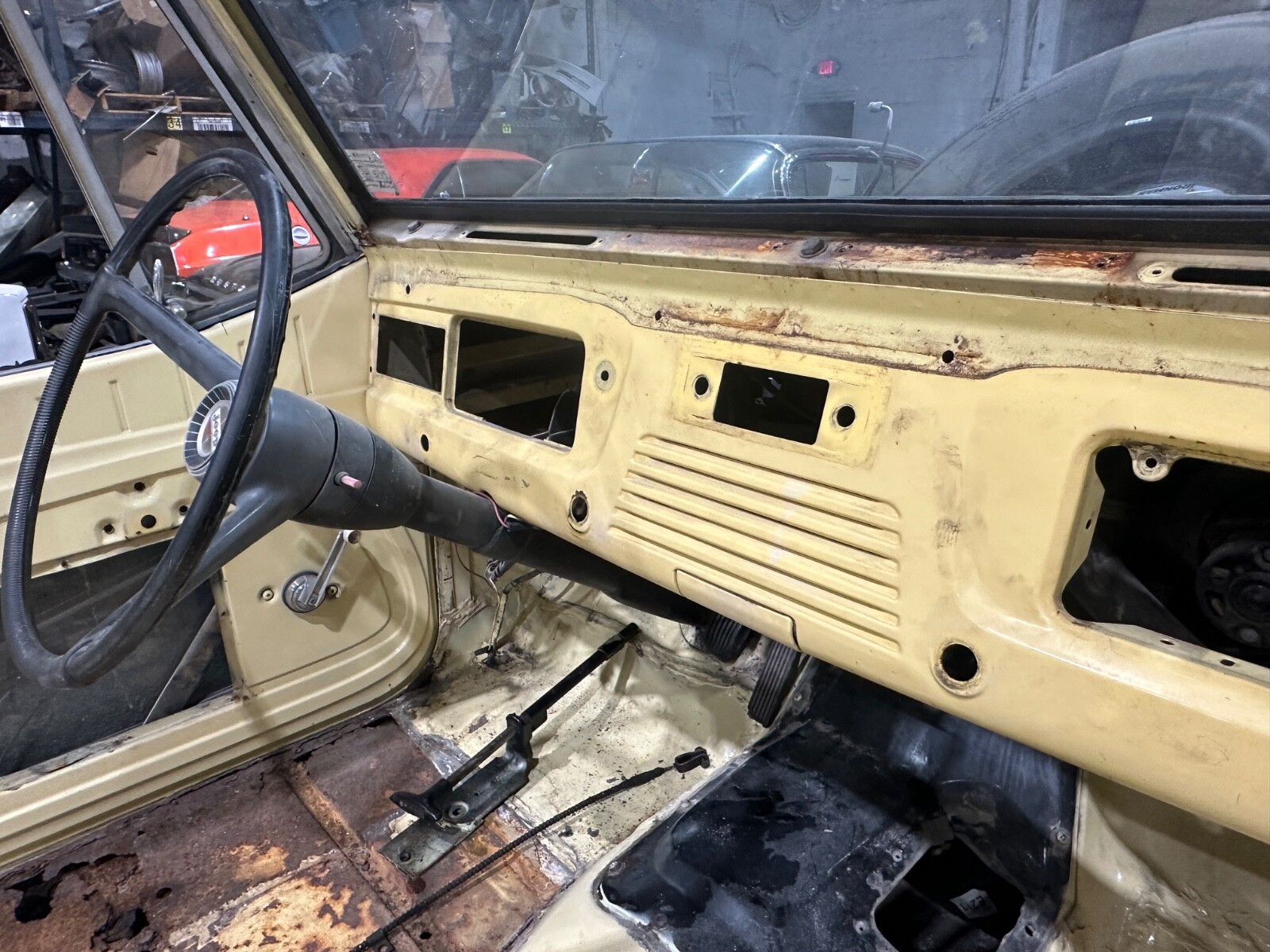 Jeep-Commando-1970-Convertible-12