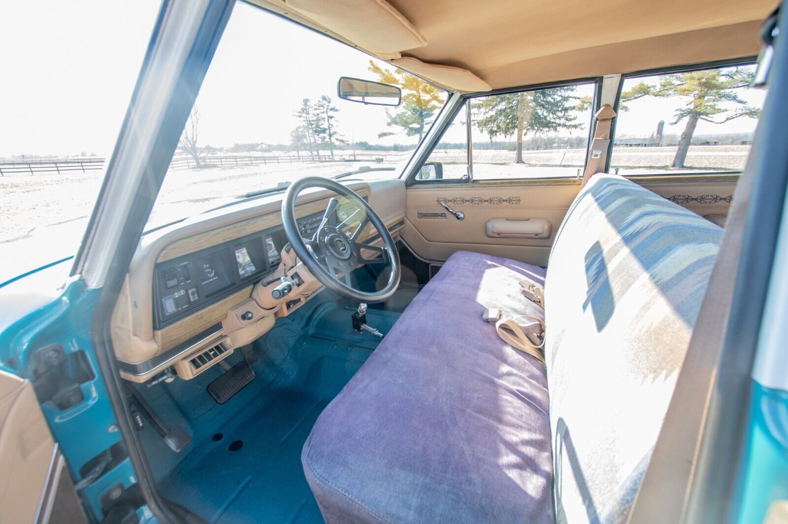 Jeep-Grand-Wagoneer-1987-SUV-11