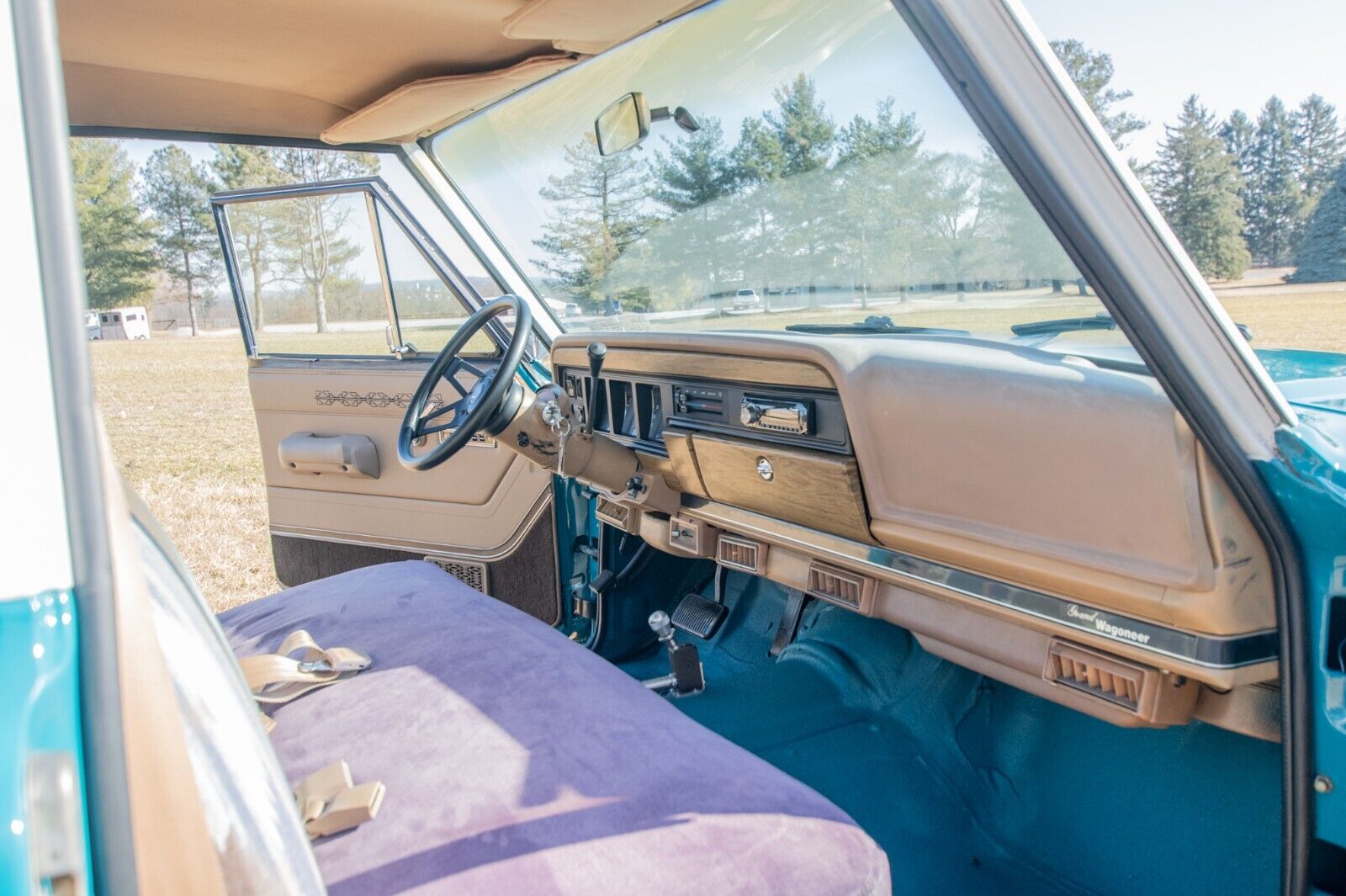 Jeep-Grand-Wagoneer-1987-SUV-14