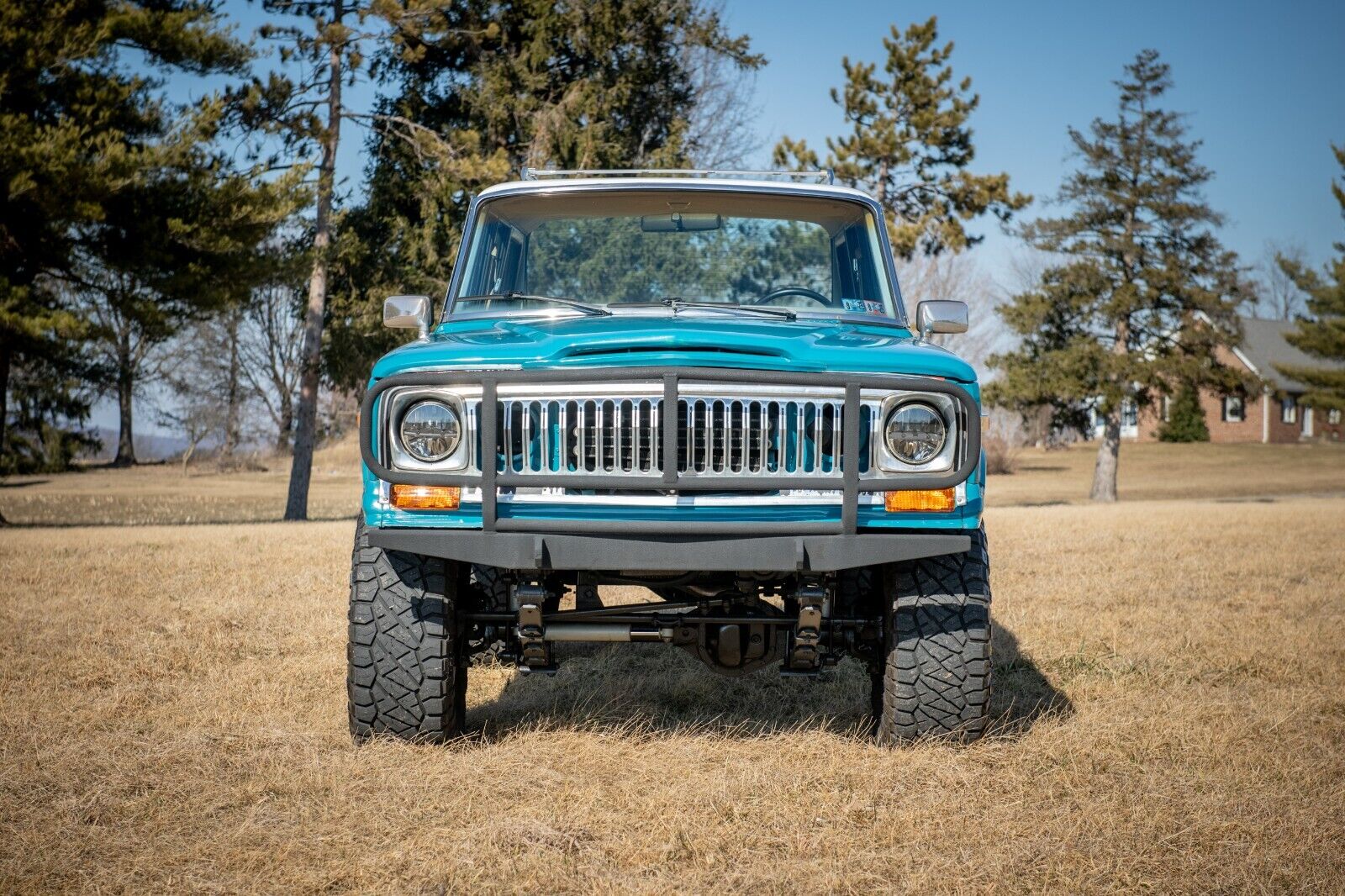 Jeep-Grand-Wagoneer-1987-SUV-8