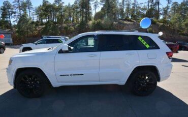 Jeep-Grand-cherokee-2017-white-1