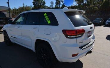 Jeep-Grand-cherokee-2017-white-2