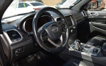 Jeep-Grand-cherokee-2018-silver-11