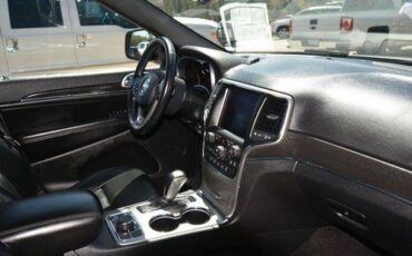 Jeep-Grand-cherokee-2018-silver-8