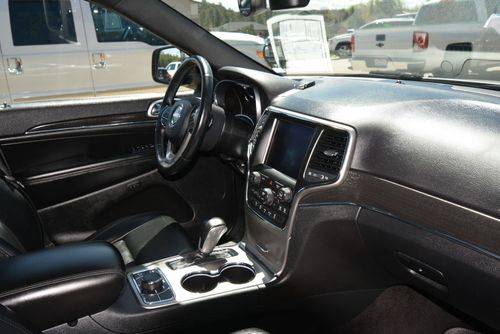 Jeep-Grand-cherokee-2018-silver-8