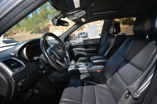 Jeep-Grand-cherokee-2018-silver-9