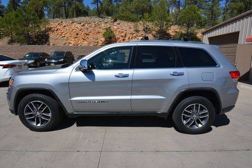 Jeep-Grand-cherokee-2018-silver