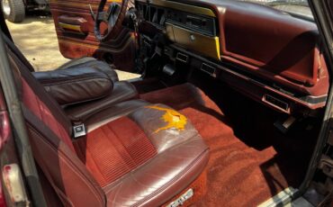Jeep-Grand-wagoneer-1987-10