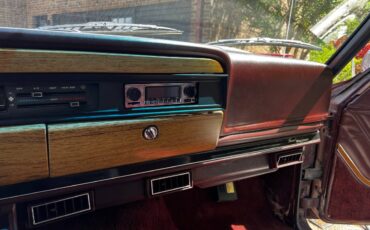Jeep-Grand-wagoneer-1987-15