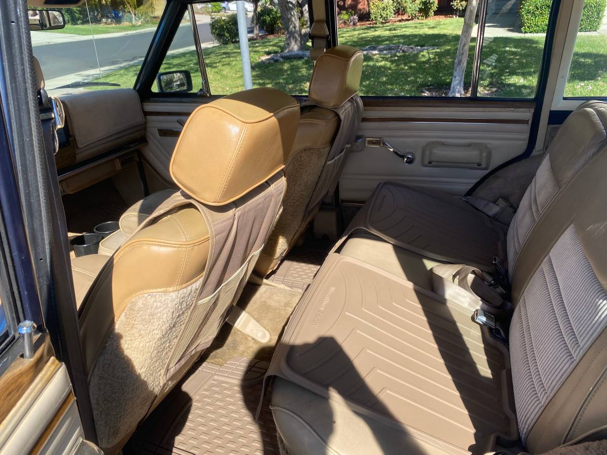 Jeep-Grand-wagoneer-1990-blue-2