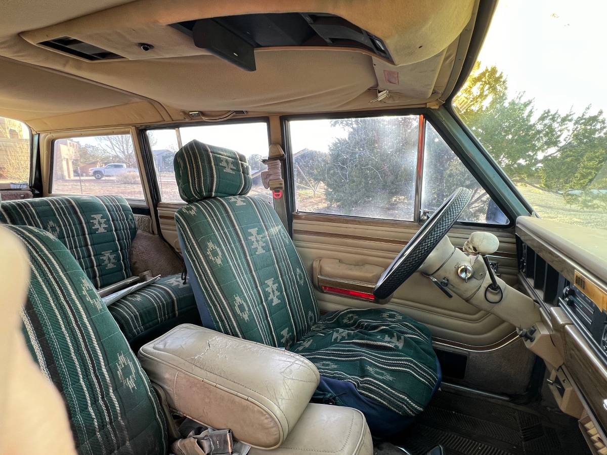 Jeep-Grand-wagoneer-1994-green-2