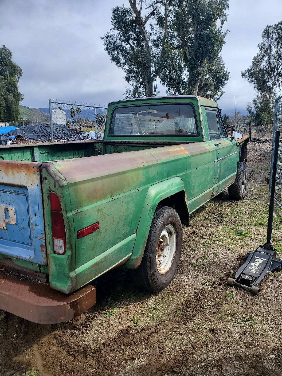 Jeep-J10-1973-3