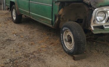 Jeep-J10-1973-5