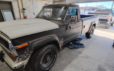 Jeep-J10-1983-Standard-Cab-Pickup-12