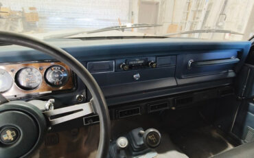 Jeep-J10-1983-Standard-Cab-Pickup-4