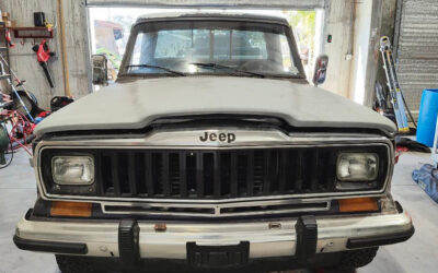 Jeep J10 1983