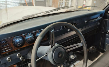 Jeep-J10-1983-Standard-Cab-Pickup-5
