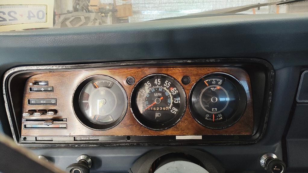 Jeep-J10-1983-Standard-Cab-Pickup-7