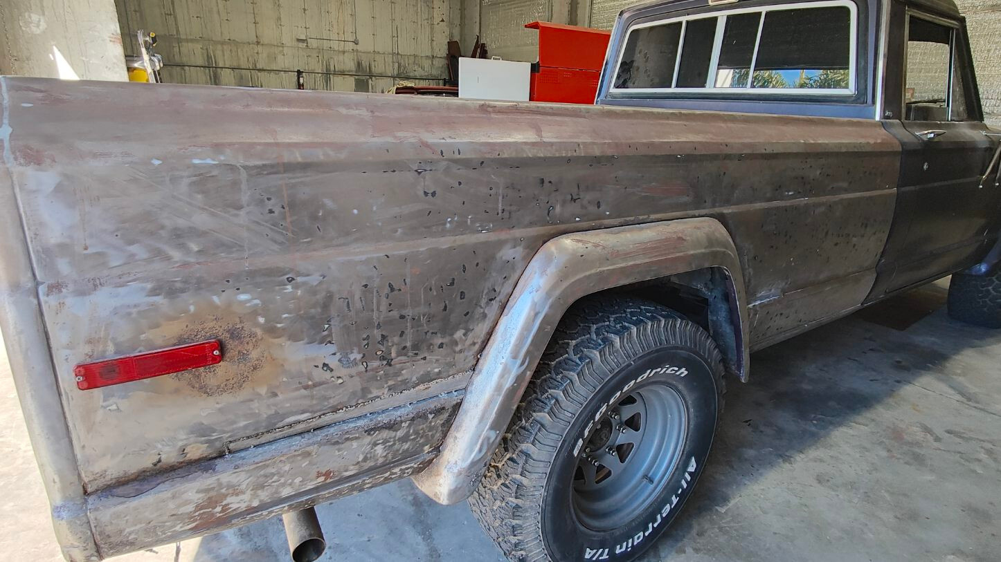 Jeep-J10-1983-Standard-Cab-Pickup-9