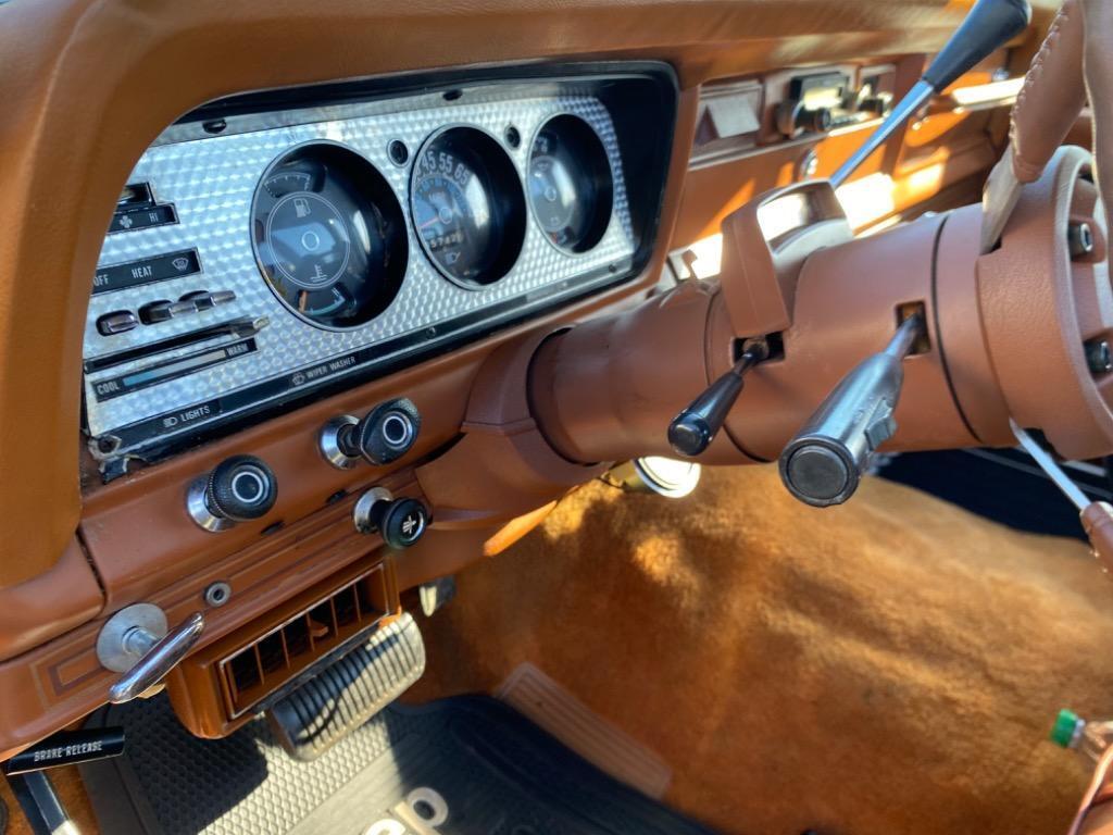 Jeep-J10-Truck-HONCHO-1981-19
