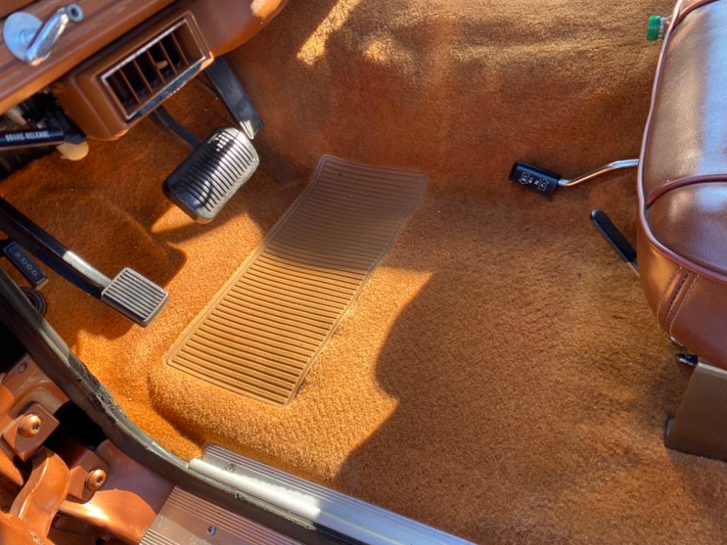 Jeep-J10-Truck-HONCHO-1981-24