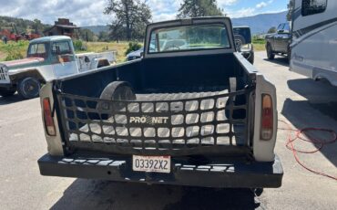 Jeep-J20-1974-Pickup-3